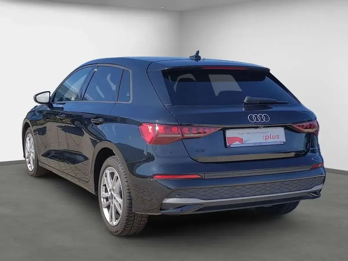Gebraucht Audi A3 Comfort 150 PS (110 kW) 2025 Schwarz Limousine