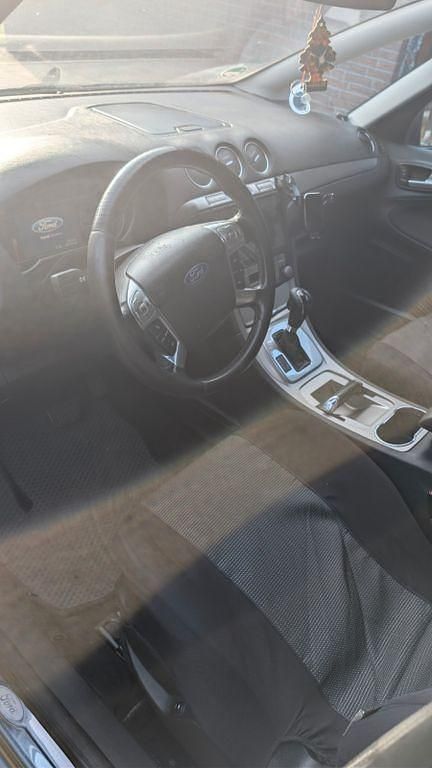 Gebraucht Ford S-MAX S 140 PS (102 kW) 2010 Van / Kleinbus