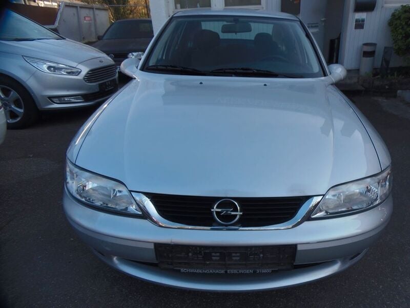 Silber Gebraucht 2000 Opel Vectra Edition Limousine | 1.699 € (Fairer Preis) - Bild 1/4