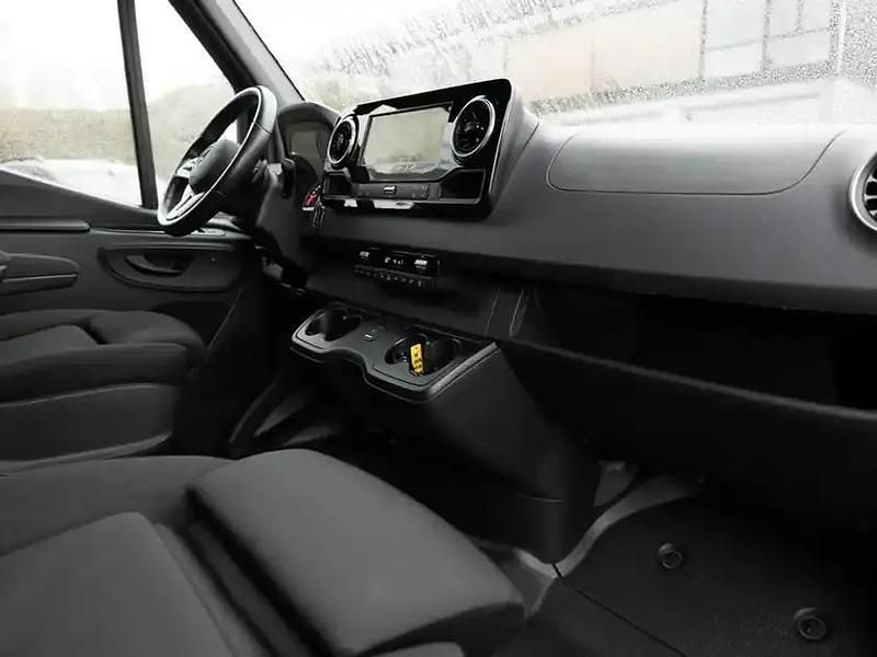 Gebraucht Mercedes Sprinter 190 PS (139 kW) 2024 Schwarz Van