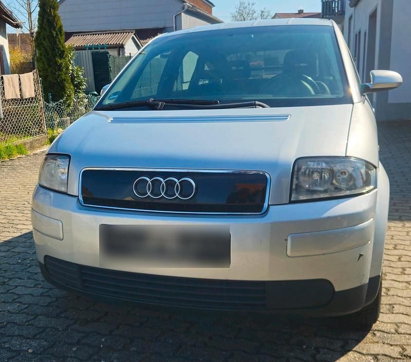 Second-hand Audi A2 75 CP (55 kW) 2001 Argintiu Hatchback