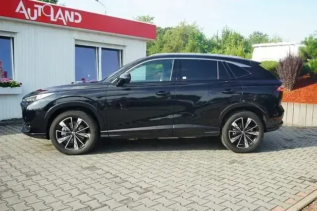 Neu MG HS Luxury 224 PS (164 kW) 2026 Schwarz SUV