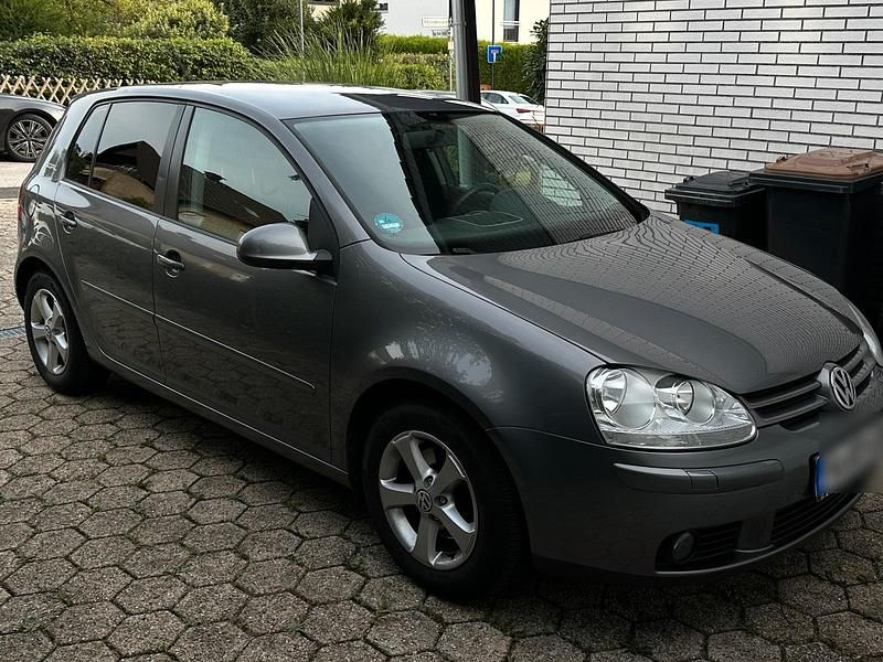 Grau Gebraucht 2006 VW Golf V Goal Limousine | 1.950 € (Guter Preis) - Bild 1/4