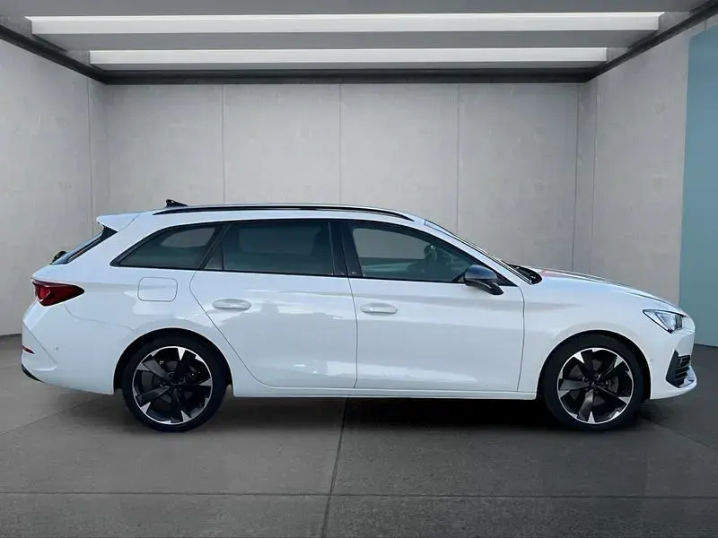 Usata Cupra Leon 150 CV (110 kW) 2024 Bianco Station wagon