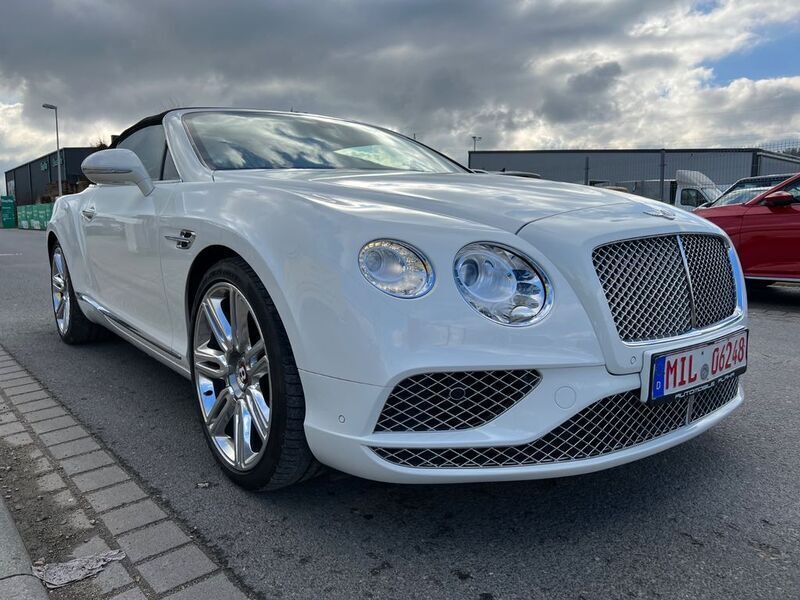 Gebraucht Bentley Continental GT Convertible Mulliner 507 PS (372 kW) 2016 Weiß Cabrio