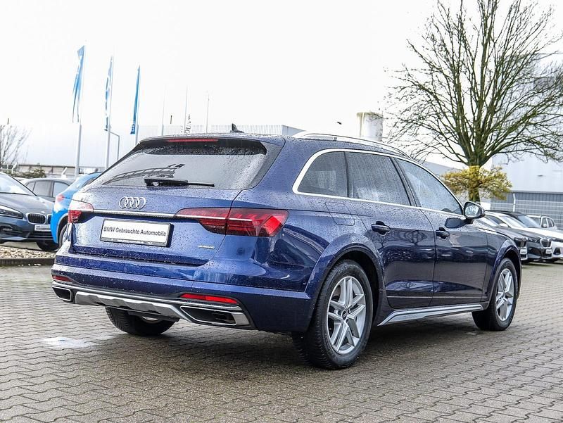 Gebraucht Audi A4 Basis 265 PS (194 kW) 2023 Blau Kombi