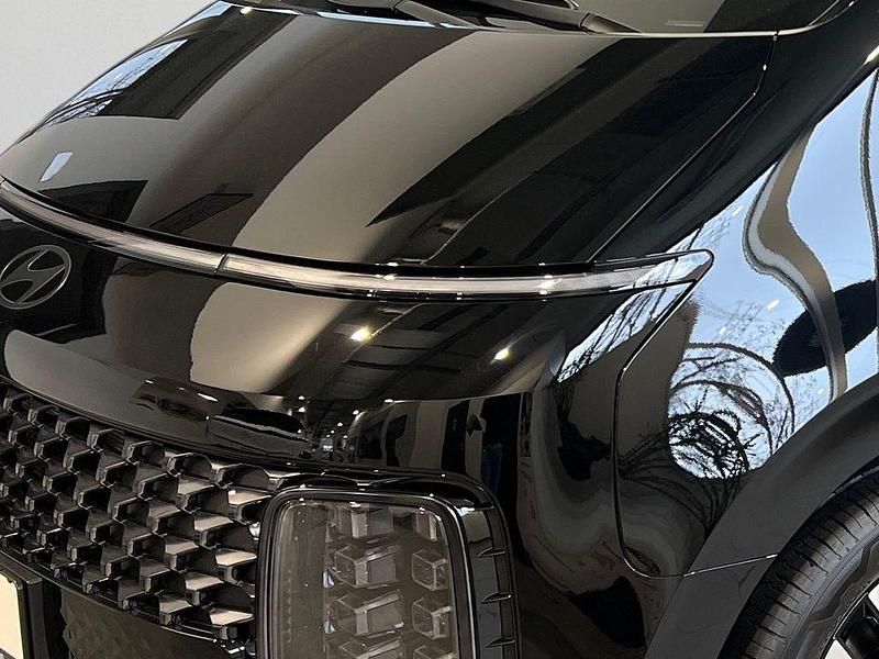 Neu Hyundai Staria Signature 160 PS (117 kW) 2025 Schwarz Van / Kleinbus