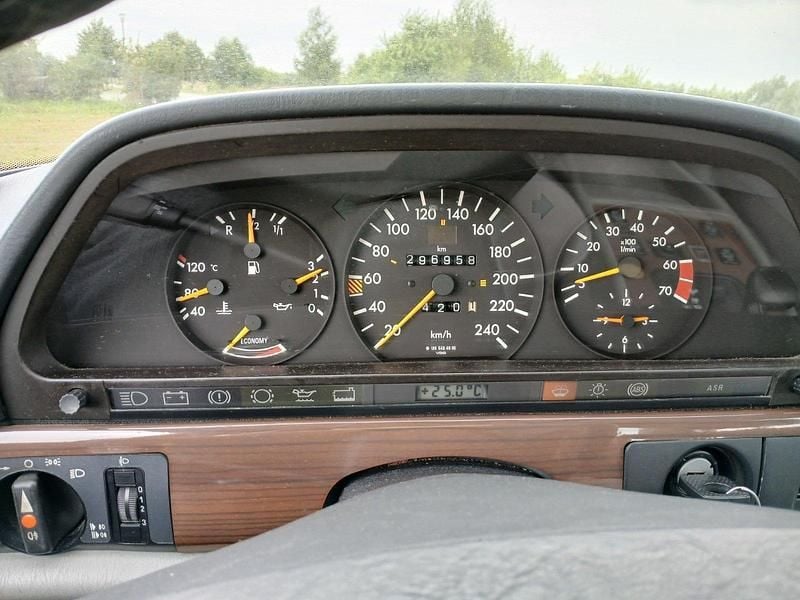 Gebraucht Mercedes 420 SE 224 PS (164 kW) 1989 Schwarz Limousine