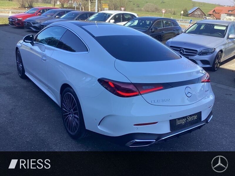 Gebraucht Mercedes CLE300 AMG 258 PS (189 kW) 2023 Weiss Coupé