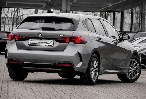 Gebraucht BMW 120 Shadowline 170 PS (125 kW) 2025 Grau Kleinwagen
