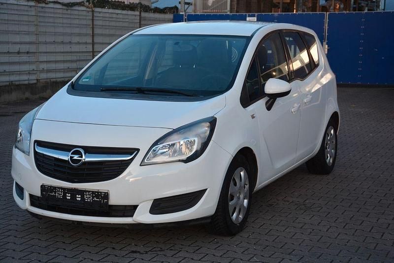 Gebraucht Opel Meriva 101 PS (74 kW) 2014 Weiß Van / Kleinbus