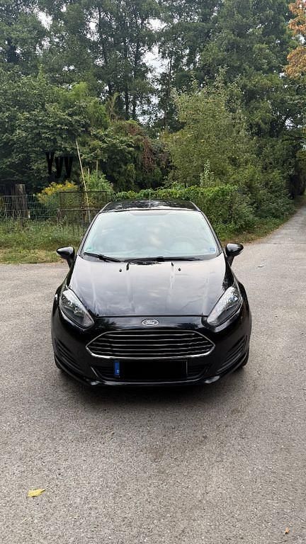 Schwarz Gebraucht 2014 Ford Fiesta Kleinwagen | 3.999 € (Fairer Preis) - Bild 1/4