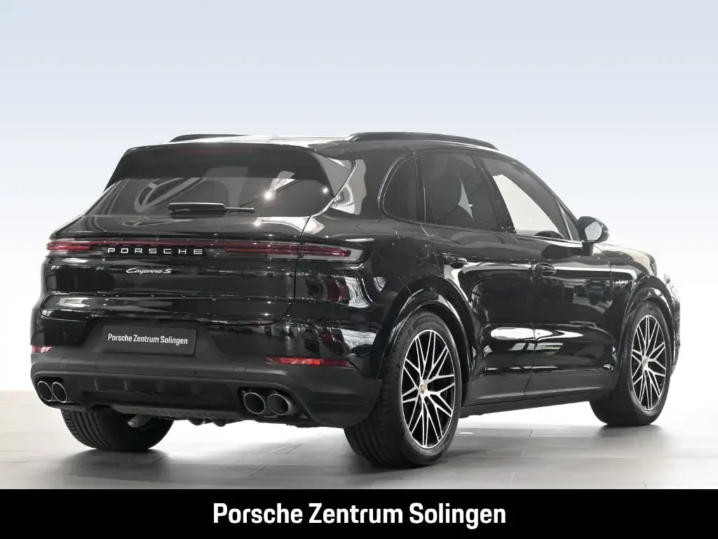 Gebraucht Porsche Cayenne S E-Hybrid 519 PS (381 kW) 2024 Schwarz SUV