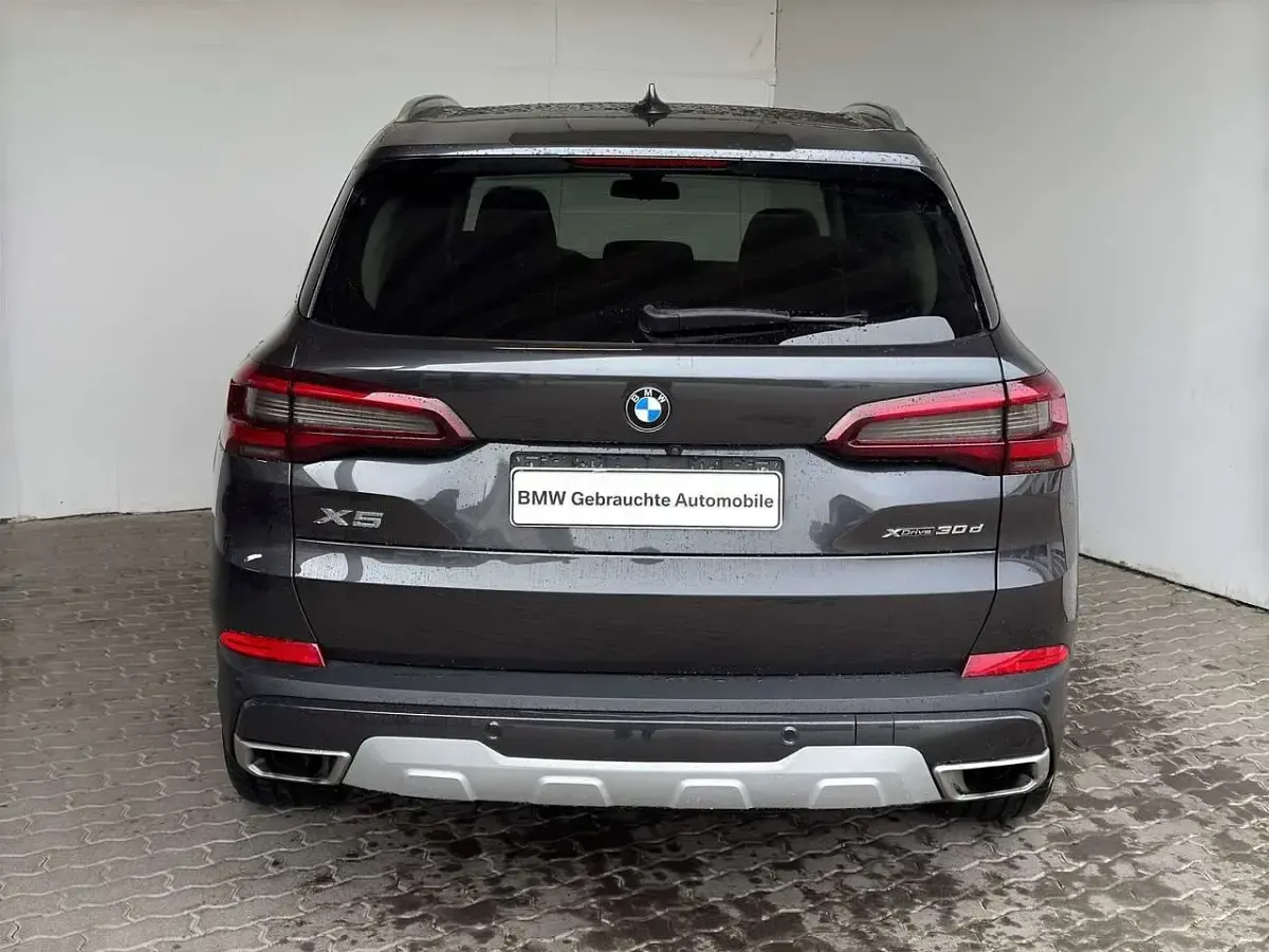 Gebraucht BMW X5 xLine 286 PS (210 kW) 2022 Sophistograu brillanteffekt me SUV