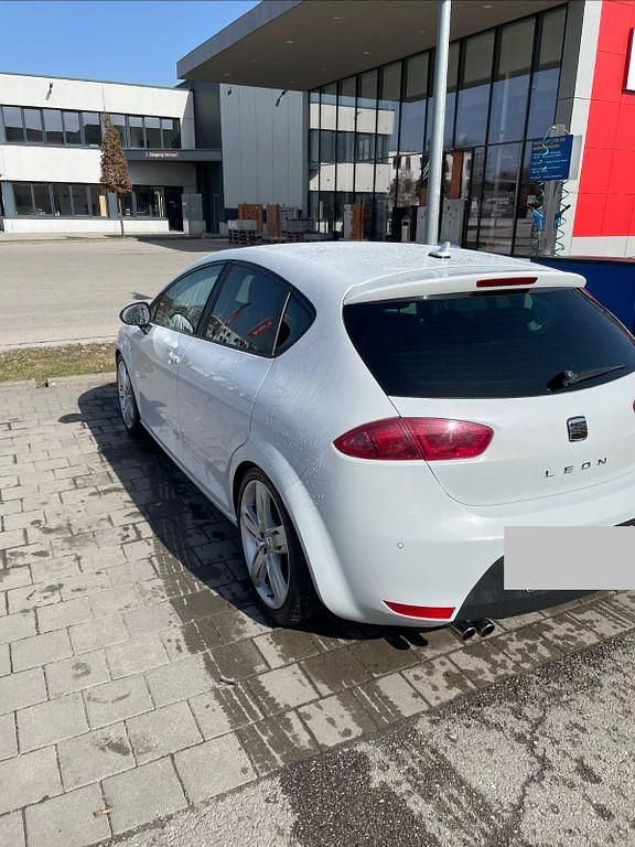 Gebraucht Seat Leon FR 140 PS (102 kW) 2012 Weiß Limousine