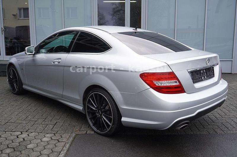 Gebraucht Mercedes C180 AMG 156 PS (114 kW) 2015 Silber Coupé
