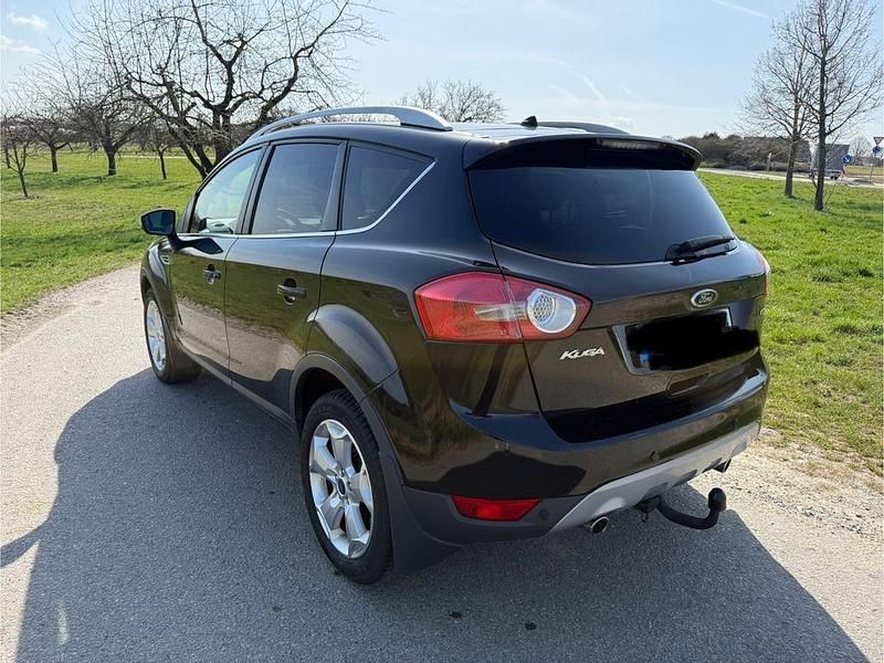 Gebraucht Ford Kuga Titanium 140 PS (102 kW) 2011 Schwarz SUV