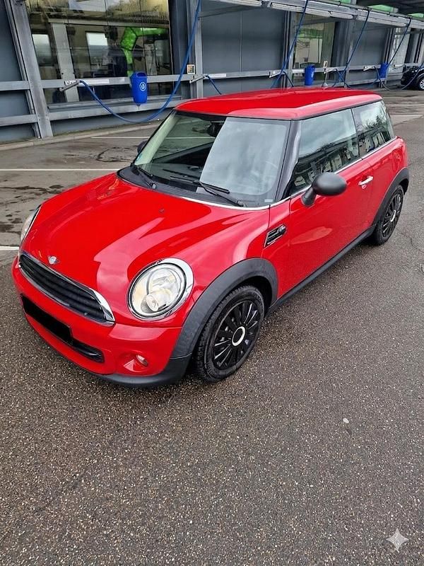 Gebraucht Mini ONE 98 PS (72 kW) 2011 Rot Kleinwagen