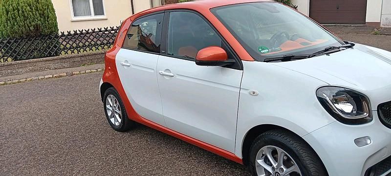 Orange Gebraucht 2018 Smart ForFour Electric Drive Limousine | 8.200 € (Fairer Preis) - Bild 1/4