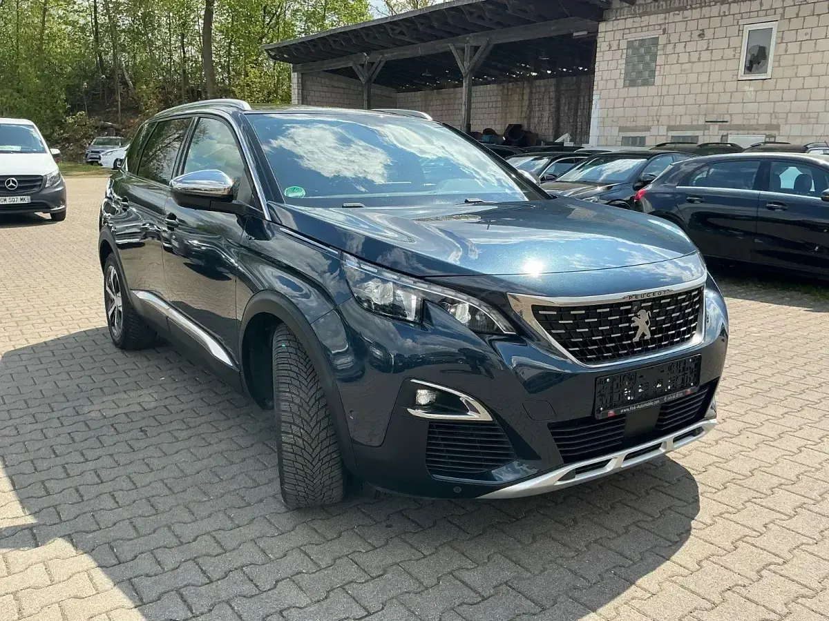 Gebraucht Peugeot 5008 GT 181 PS (133 kW) 2017 Blau SUV