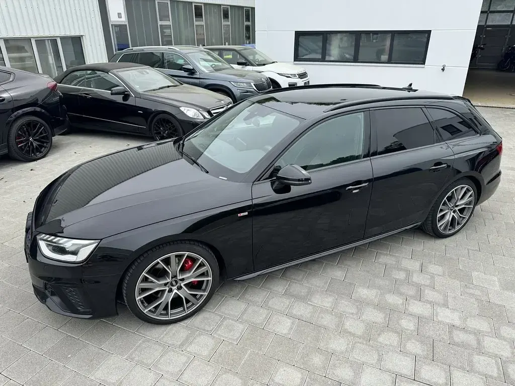 Brugt Audi A4 Competition 265 HK (194 kW) 2022 Sort Sedan