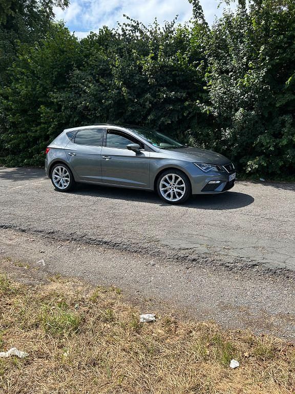 Gebraucht Seat Leon FR 125 PS (91 kW) 2018 Schwarz Limousine