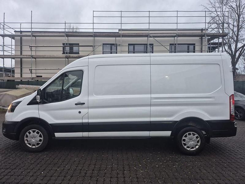 Weiß Gebraucht 2022 Ford Transit Limousine | 28.900 € (Teuer) - Bild 1/4