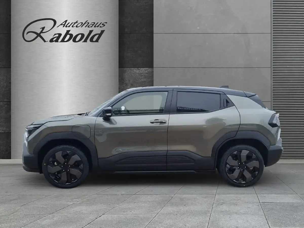 Gebraucht Suzuki e-Vitara Comfort 135 kW (184 PS) 2026 Land breeze green / black (grün) SUV
