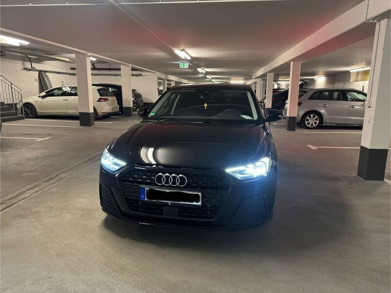 Schwarz Gebraucht 2020 Audi A1 Sportback Comfort Kleinwagen | 17.600 € (Guter Preis) - Bild 1/4