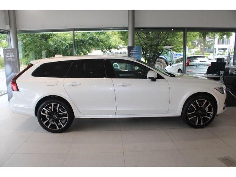 Gebraucht Volvo V90 CC Plus 197 PS (144 kW) 2023 Weiss Kombi