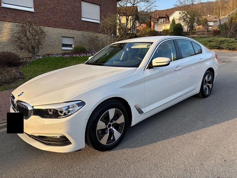 Gebraucht BMW 520 190 PS (139 kW) 2019 Weiß Limousine