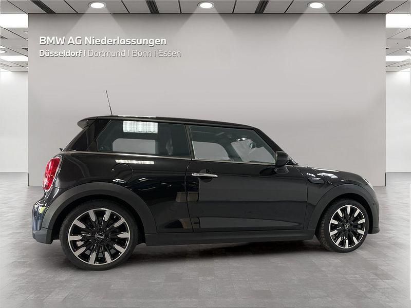 Gebraucht Mini Cooper 136 PS (100 kW) 2023 Schwarz Kleinwagen