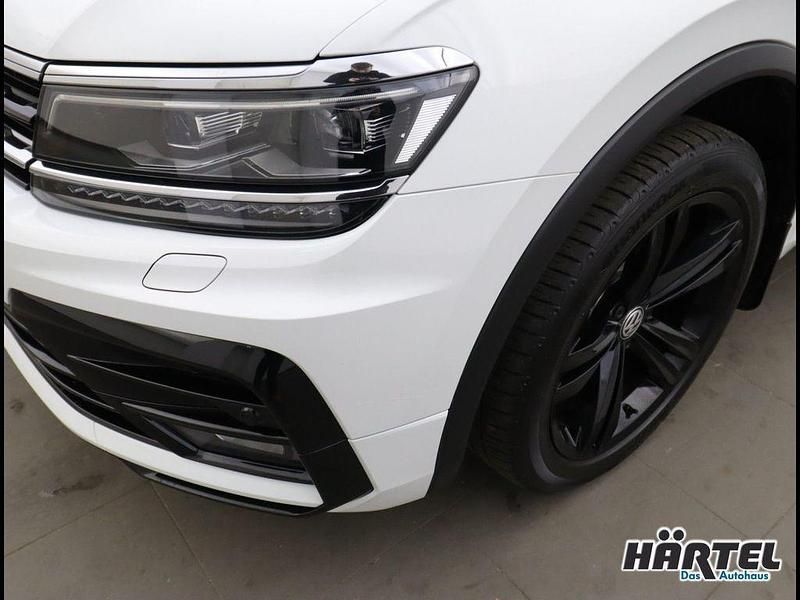 Gebraucht VW Tiguan Highline 239 PS (175 kW) 2020 Pure white, solid SUV