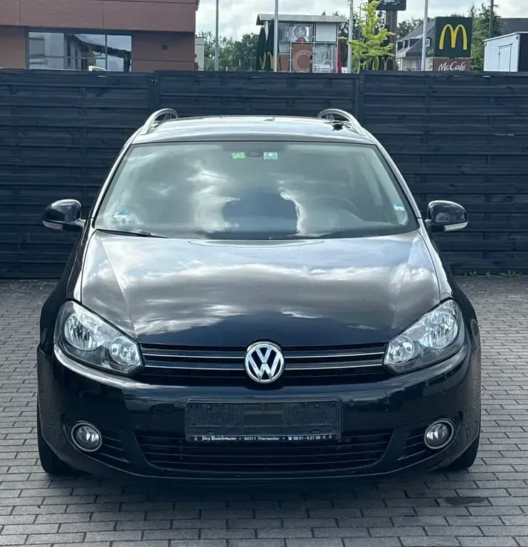 Gebraucht VW Golf VI 140 PS (102 kW) 2011 Schwarz Kleinwagen