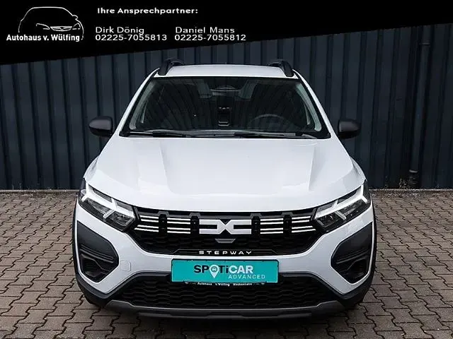 Gebraucht Dacia Sandero Essentiel 91 PS (66 kW) 2024 Gletscherweiss Limousine