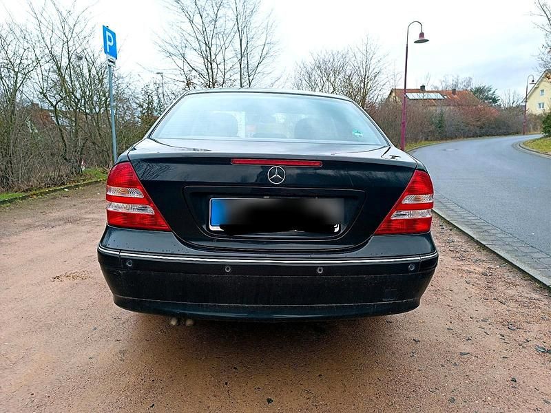 Gebraucht Mercedes C180 143 PS (105 kW) 2006 Schwarz Limousine