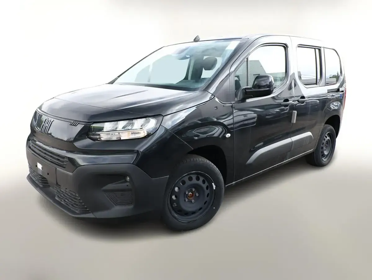 Gebraucht Fiat Doblò 101 PS (74 kW) 2025 Van / Kleinbus