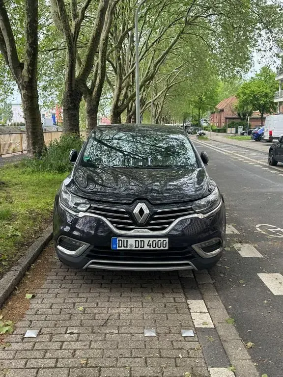 Używany Renault Espace Initiale Paris 160 KM (117 kW) 2015 Czarny Minivan