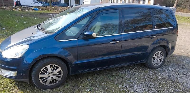 Gebraucht Ford Galaxy Ghia 140 PS (102 kW) 2007 Blau Van / Kleinbus