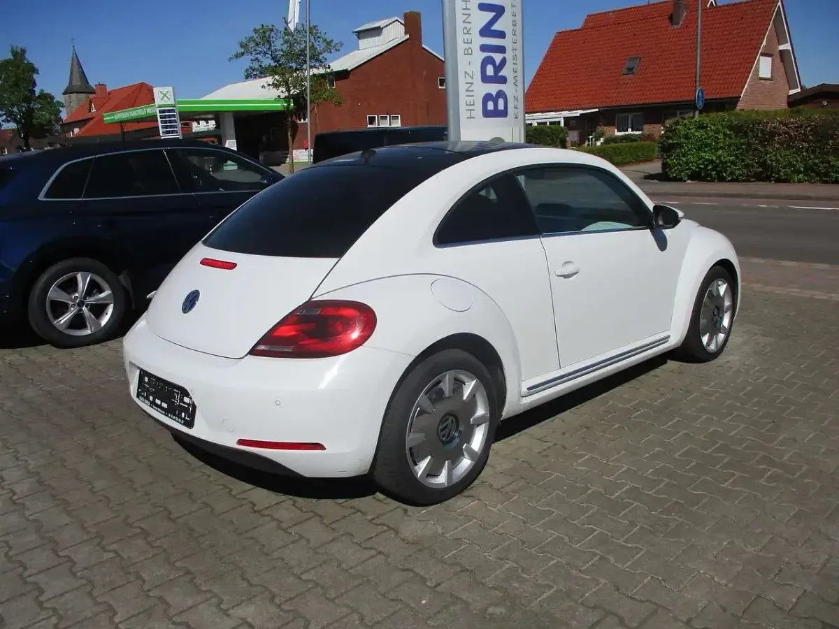 Second-hand VW Beetle Design 105 CP (77 kW) 2014 Alb Hatchback