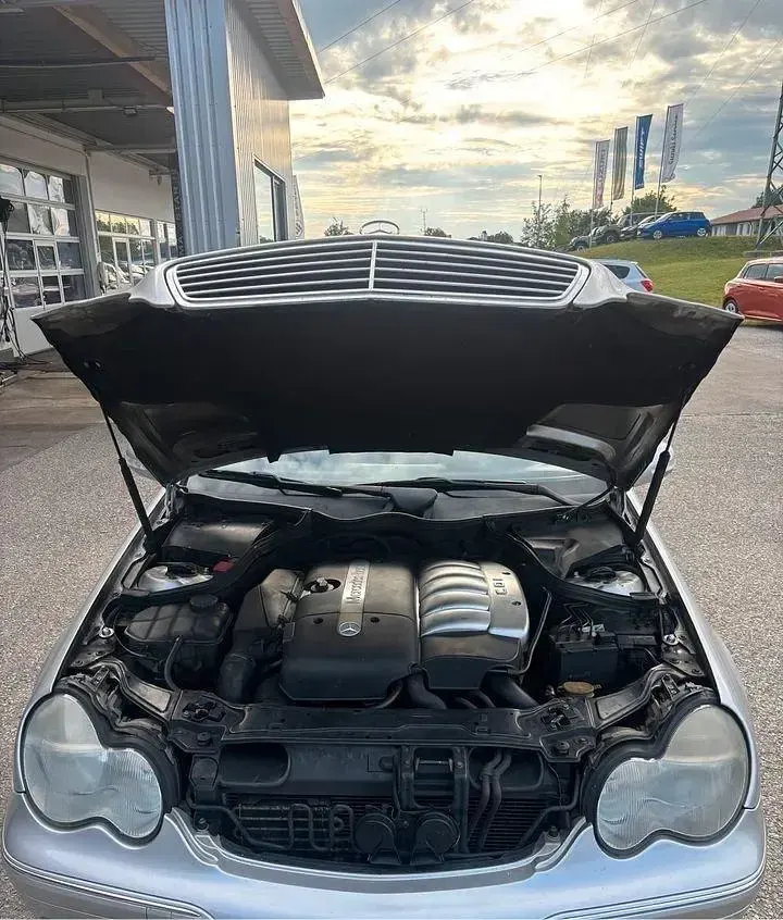Gebraucht Mercedes C270 170 PS (125 kW) 2002 Grau Kombi
