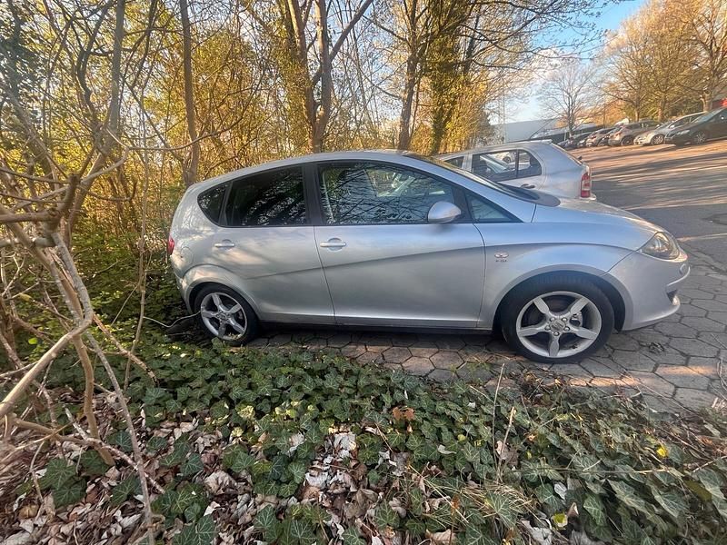 Gebraucht Seat Altea 140 PS (102 kW) 2006 Silber Van / Kleinbus