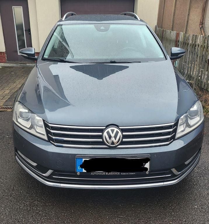 Gebraucht VW Passat Highline 140 PS (102 kW) 2011 Grau Kombi