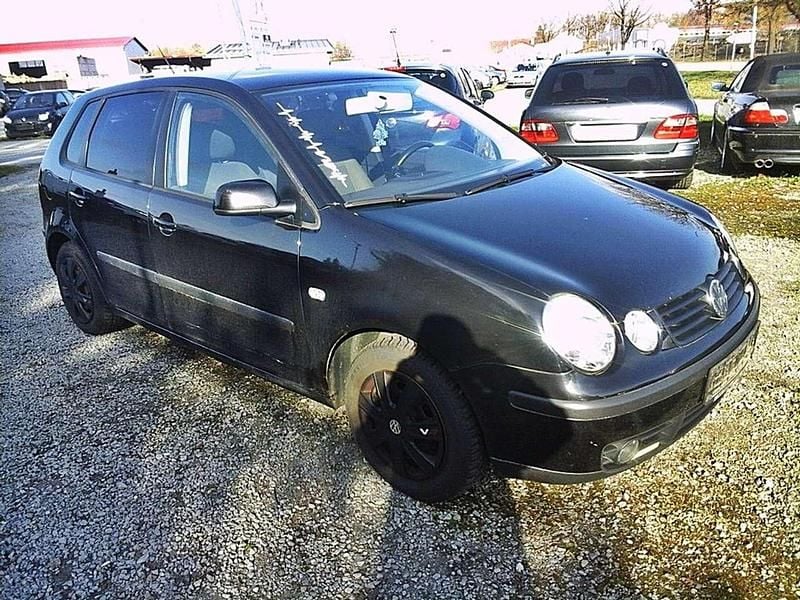 Gebraucht VW Polo Trendline 75 PS (55 kW) 2004 Schwarz Kleinwagen