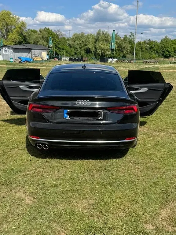 Gebraucht Audi A5 Sportback Sport 190 PS (139 kW) 2018 Schwarz Kleinwagen