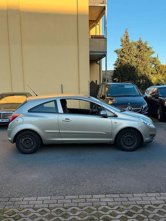 Gebraucht Opel Corsa 80 PS (58 kW) 2007 Gold Kleinwagen