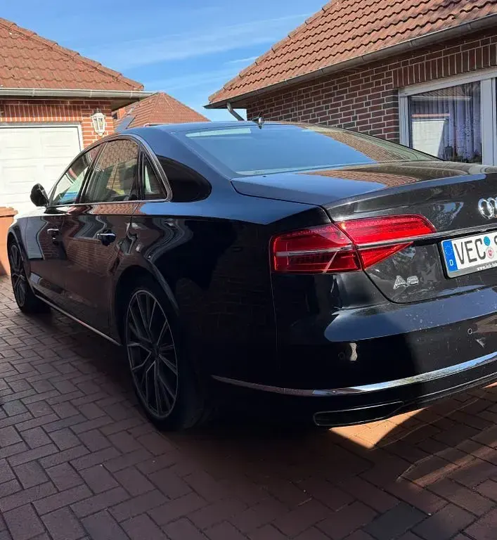 Second-hand Audi A8 258 CP (189 kW) 2013 Negru Berlinǎ