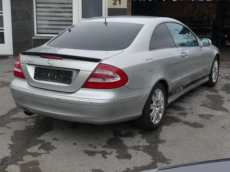 Gebraucht Mercedes CLK240 Avantgarde 170 PS (125 kW) 2003 Silber Coupé
