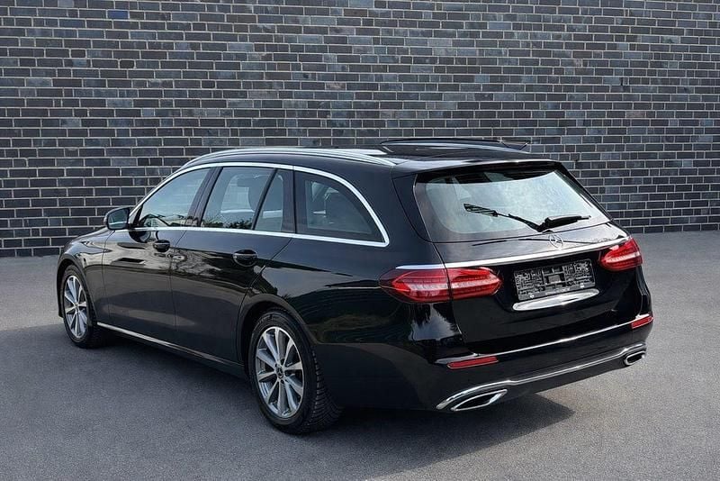 Gebraucht Mercedes E200 160 PS (117 kW) 2020 Schwarz Limousine