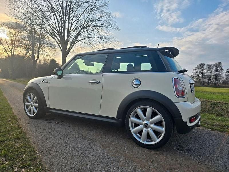 Gebraucht Mini Cooper S 174 PS (127 kW) 2009 Weiß Kleinwagen